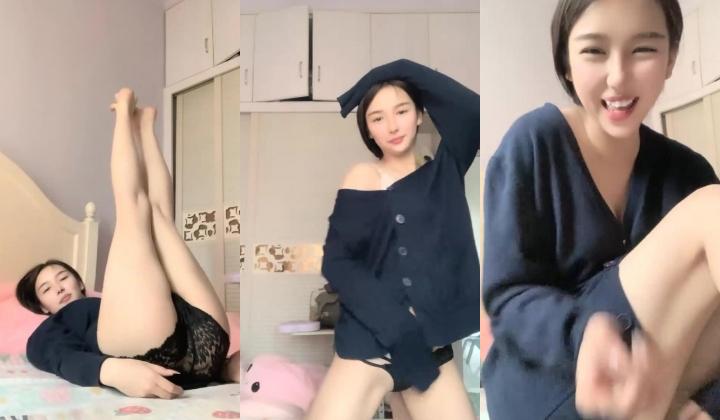 明星脸，几万粉丝的小网红【偷走一头猪】清秀女神~长腿骚舞~道具黑牛~逼会下蛋，走在街上回头率肯定