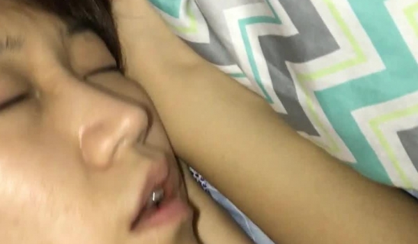 迷晕来自不同推销部门的4个销售人员，身材棒，插入良家的肉穴真实刺激，高清1080P，附现场原版劲