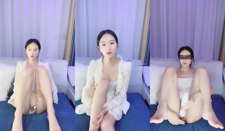 超高档御姐！长得像明星童X，无敌甜美大长腿，把美腿伸直了自慰，高价密码房，声音甜美喜欢唠嗑，9分