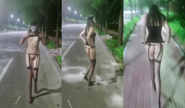 最新绿帽淫妻【小鲸鱼】5月最新VIP付费福利 极限人前露出最新超强母子乱伦趁巨乳妈妈醉酒 好好玩