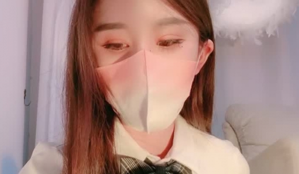极品尤物女神模特下海大秀直播，完美好身材玩弄奶头，坐插道具蹂躏逼逼，浪叫呻吟看着好刺激，精彩不要