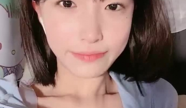 学生妹宿舍直播！【我就是呜崽酱】老铁666，酒店大秀，乖巧邻家女孩，粉嫩多汁小逼逼