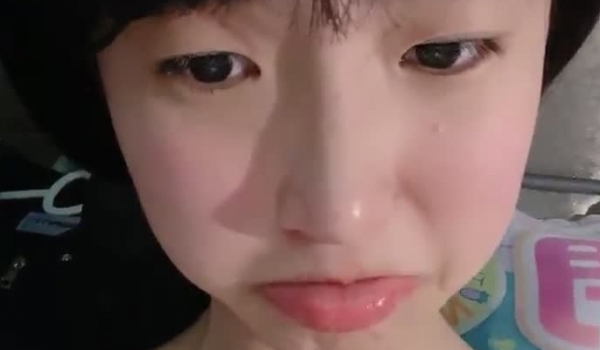 学生妹宿舍直播！【我就是呜崽酱】老铁666，酒店大秀，乖巧邻家女孩，粉嫩多汁小逼逼