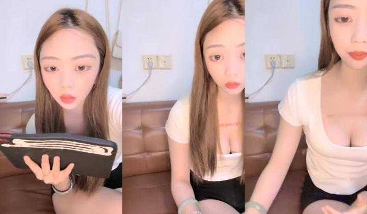 【柔柔早点睡】大学生，酒吧，300金币房，一夜情约到酒店，啪啪喷水共浴，香艳劲爆