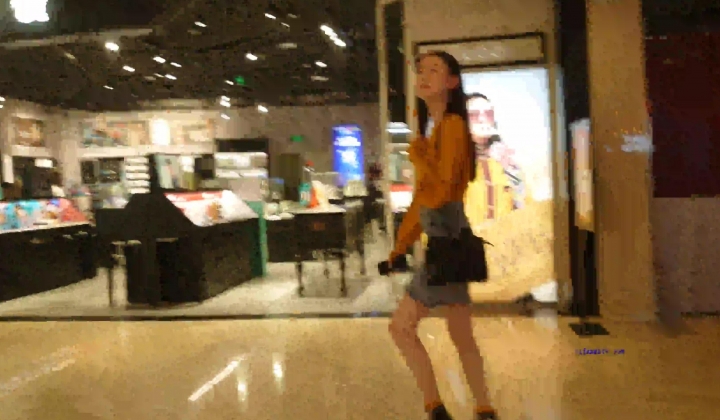 精品CD 大师系列 商场地铁贴身CD 居然还有妹子无内上街