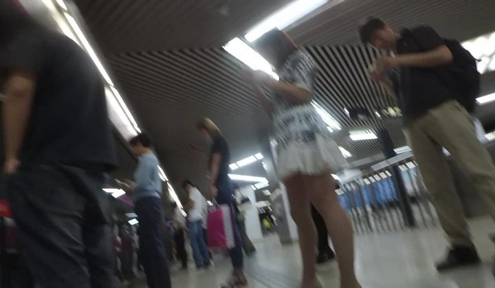 北京地铁商圈CD系列1，夏日都是清凉裙装抄底真方便