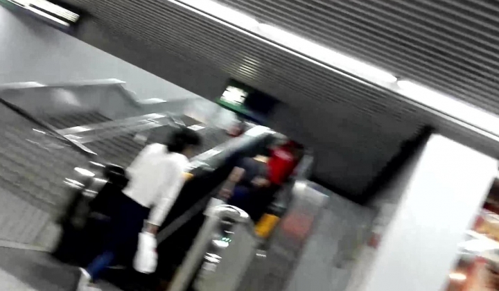 北京地铁商圈CD系列1，夏日都是清凉裙装抄底真方便