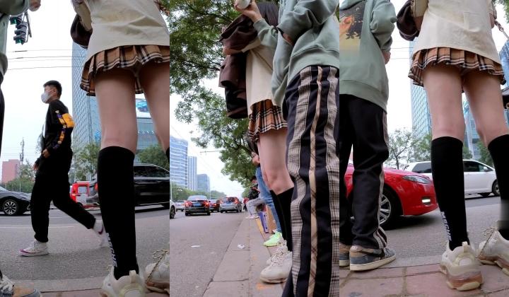 街拍抄底 抄底超多极品女神裙底风光 端庄优雅靓丽女神可爱小内内 极品颜值身材 无线遐想
