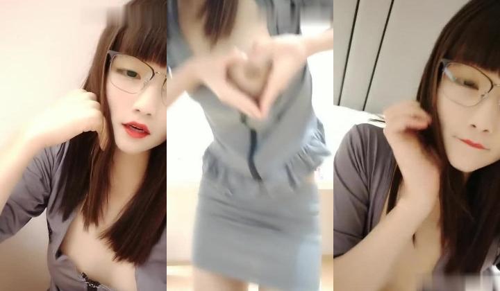 极品萝莉『大二学妹』勾搭上门技师啪啪 警花黑丝制服诱惑 技师吃药无套疯狂怼操 口爆裹射 高清源码