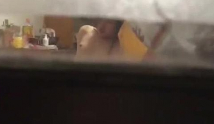 大神偷听小王子 ️ 酒店门缝偷拍情侣做爱女友被操多次高潮大声淫叫体验别样的偷窥快感