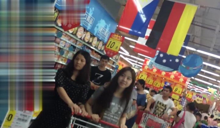 精品CD 大师系列 商场地铁贴身CD 居然还有妹子无内上街