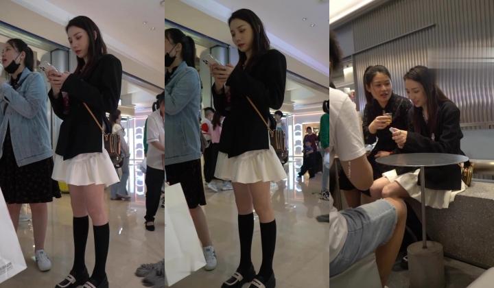 【YZWCD】YC282连衣裙美女黑色短袜配白底蓝色圆点内！