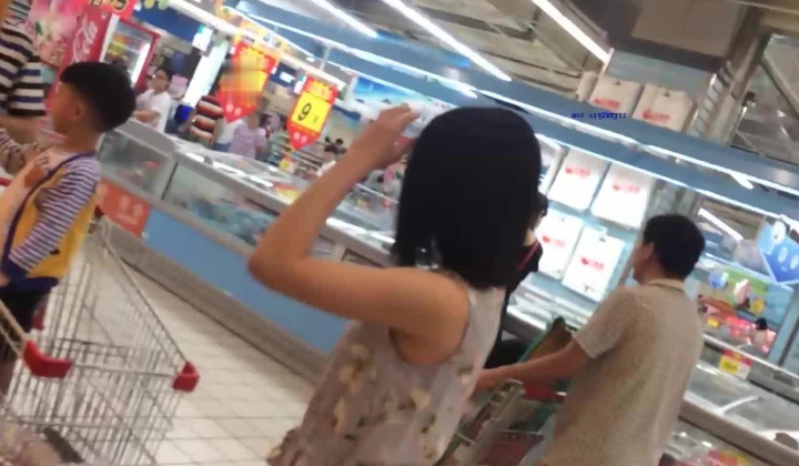精品CD 大师系列 商场地铁贴身CD 居然还有妹子无内上街