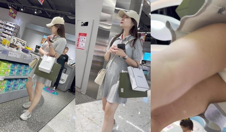 长裙高颜值靓女独自逛街。半透明白色内前后CD。后面漏出屁股沟 前面漏出黑森林
