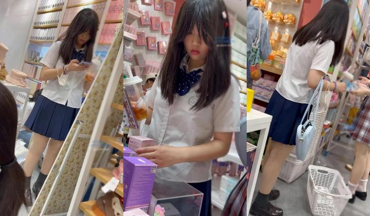 私房售价26元 KFC-247 ️JK制服学妹肉丝袜粉色骚内多视角cd贴着屁股拍