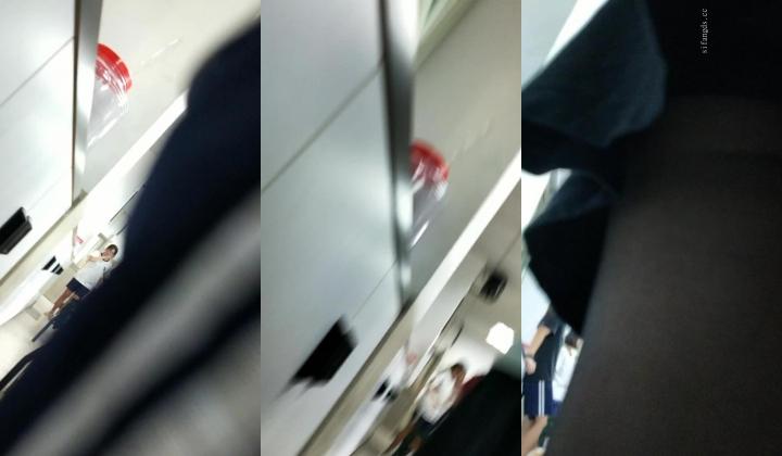 超硬核抄底领口偷拍美女老师 诱人窄内香臀 低胸美乳大饱眼福 满脑子都是老师色色的身体