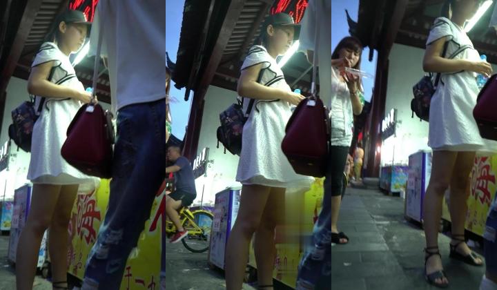 大神旅游景区一路走一路抄底众多的美女少妇眼界大开