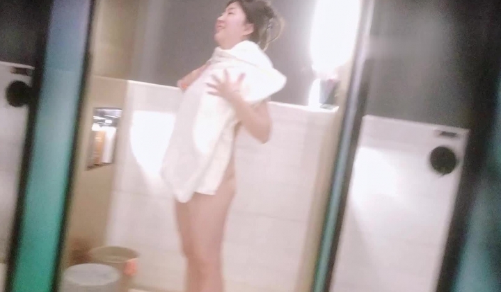 重磅稀缺国内洗浴偷拍第18期美女最多的一期