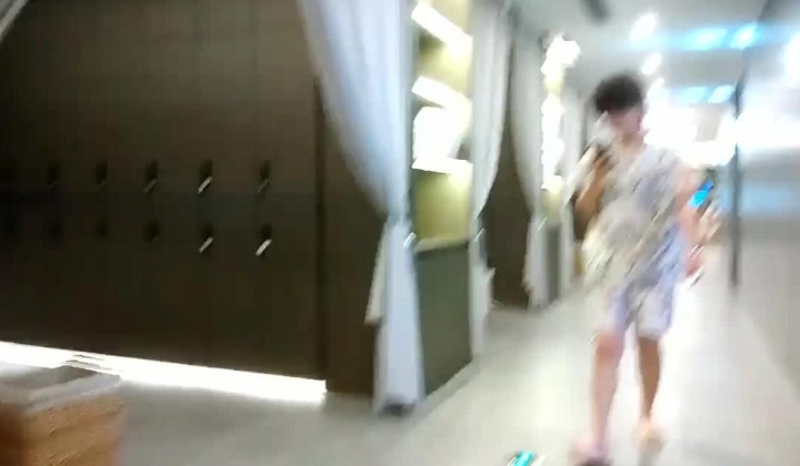 女偷拍大神潜入国内洗浴会所四处游走偷拍戏水沐浴更衣偷拍附近高校几个青春学妹