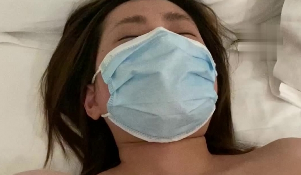 迷奸单位刚离婚的少妇，第二弹 捆绑 翻眼 玩尿道 后入爽歪歪29V 100P，后入的时候有点醒