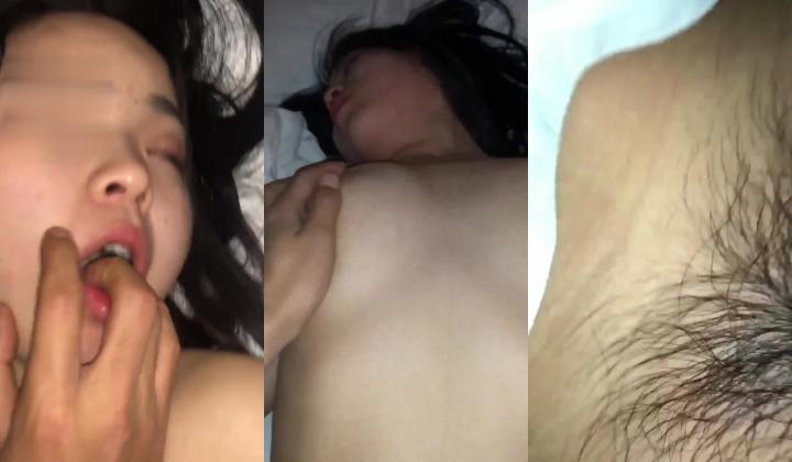 百度云泄密流出 ️零零后大学生小美女吃了催情药和挫男做爱被狂虐，屁屁被打的通红，完美露脸！
