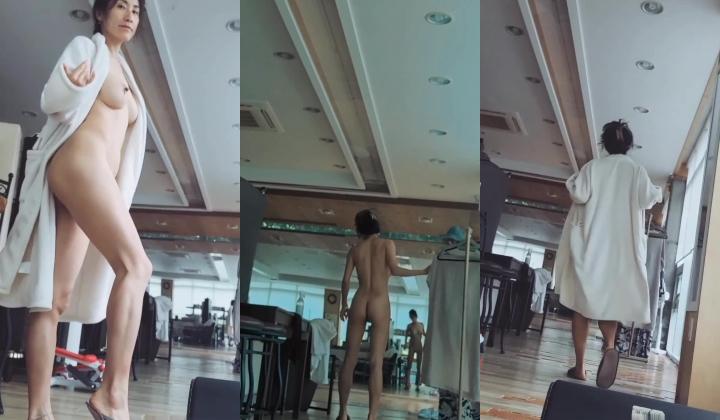 韩国柳叶腰熟女淫妻「yesyo」OF私拍 媚黑、三穴、露出、群P、绿帽…样样精通