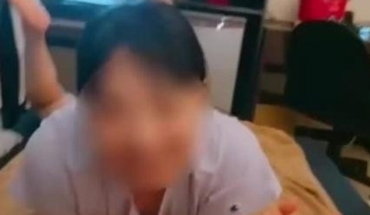极品母狗人妻【happyuncle69】淫乱盛宴，各种3p 绿帽ntr sm滴蜡 灌肠肛交 操喷