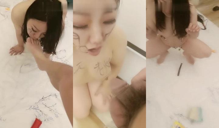 帝哥终极调教极品性爱女奴 全裸调教爆插后入 极品丰臀全身骚字“骚逼 母狗”深喉口交 完美露脸