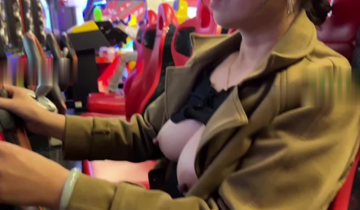母子乱伦『涉母大侠』极品淫贱大阴唇熟女家里户外到处啪啪