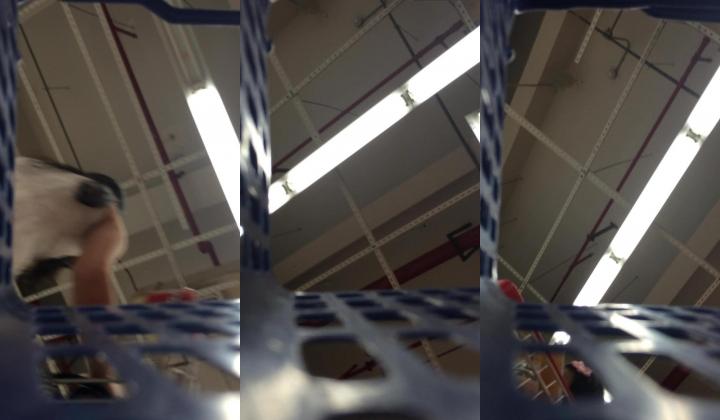 《大神魔手 极品CD》超市商场贴身TP各种高冷漂亮小姐姐神秘裙内不穿内裤露B性感T内想不到我们日