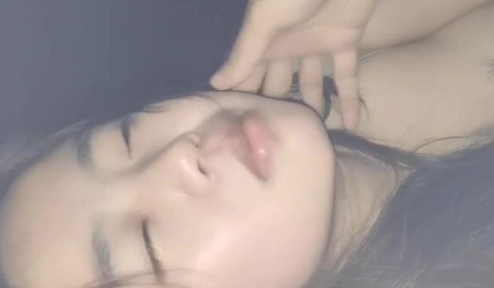 PUA大神【网调加约炮】专业线上线下忽悠套路玩弄学生妹，19岁妹子车震能玩菊花