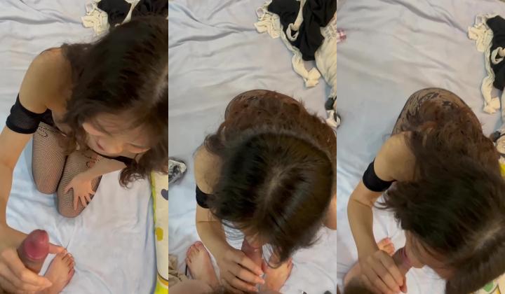 网红脸阿黑颜反差婊，人前气质高贵，私下实为金主母狗，轻调性爱各种高潮脸