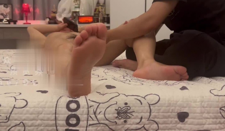 推特上门服务异性SPA男技师「按摩小子」服装店美女老板，大奶翘臀好迷人，血脉喷张，近距离特写肉棒