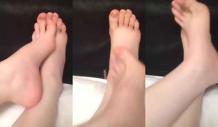 《云盘泄密》身材不错的东北美少妇和相好之间的私密被曝光