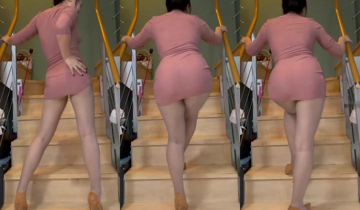 泄密流出 快手福利知名网红熟女【享受生活的子饶姐】和猛男黑人XO性爱骚舞