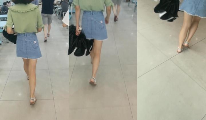 【精品抄底】校园内偷拍学妹小姐姐裙底系列 一股青春气息