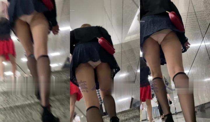 疯狂偷拍各种小姐姐裙底 邪恶手指开启 直接用手掀裙子抄底 既紧张又刺激