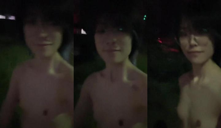 【顶级反差婊】湖南中医药大学「李双怡」看似单纯，实际是个露出癖，主人的小母狗，喝尿野战露出，各种刺激玩法