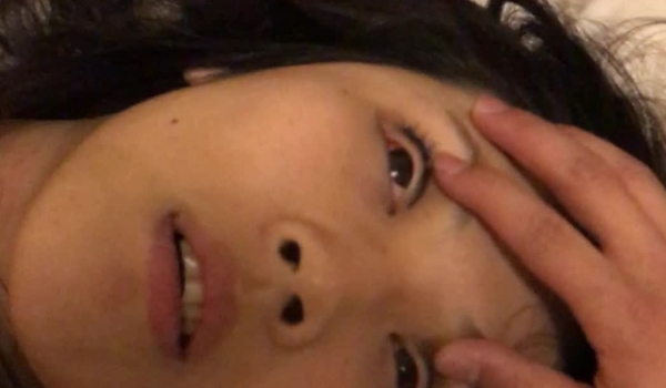 灌醉身材丰满的熟女大嫂各种姿势玩她的大肥鲍