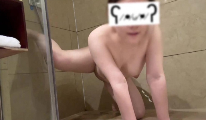 推特21万粉，舞蹈生反差小母狗【ranru666】付费VIP专属福利，喝尿啪啪露出道具调教