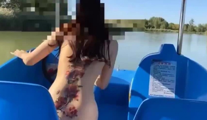 极品尤物【闹闹Style】超极品身材反差尤物 被大鸡巴爸爸当成鸡巴套子 母狗就是给大鸡吧随便使用