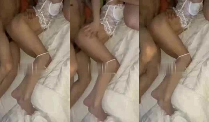 【极品高端淫妻】火爆推特夫妻『林茜』内部电报群性爱私拍流出 操飞极品白嫩淫荡黑丝淫妻 高潮浪叫