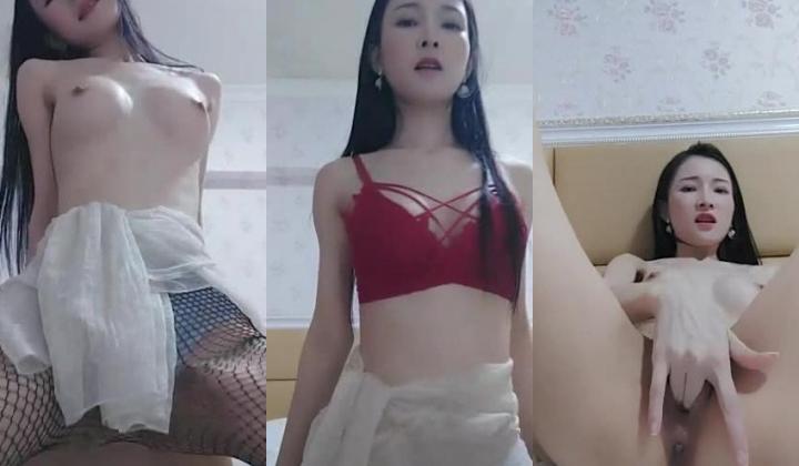 极品清纯嫩模小水儿 ️性感蕾丝激情裸舞，双指抠B抠出淫汁骚水，浪叫呻吟，表情淫荡勾魂 ️极致诱惑