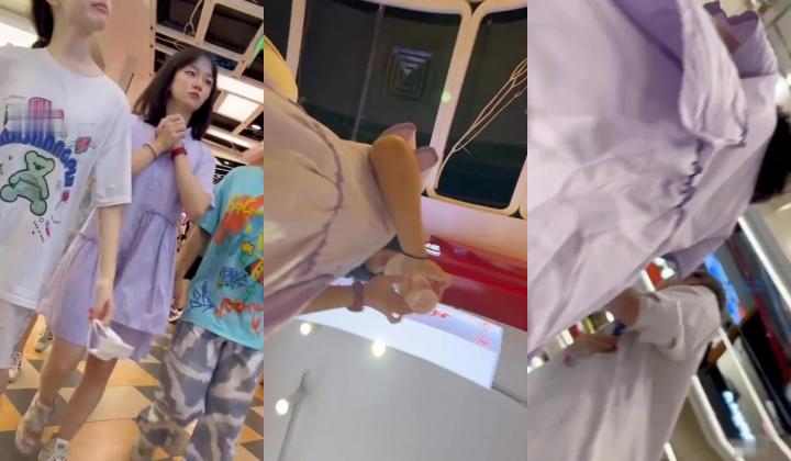 商城跟随偷窥跟同学逛街的清纯美少女 小屁屁好性感 隔着屏幕都能闻到处子香