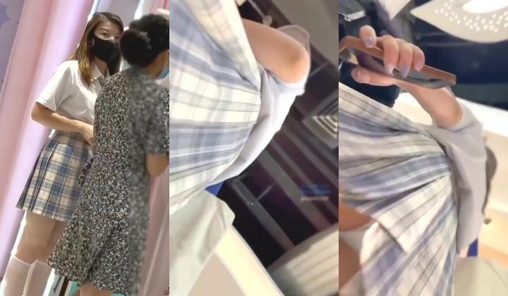 商城跟随偷窥JK美眉 淡蓝小内内包着性感大屁屁 走路晃悠晃悠很诱惑