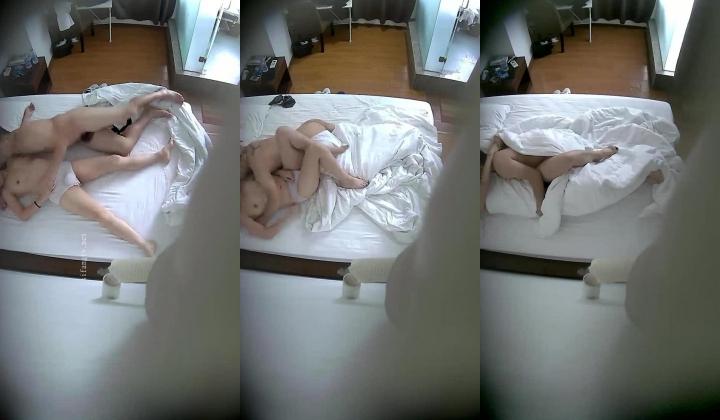 上帝视角真实记录情侣PK偸情~各种反差小贱人中年熟女开房滚床单~刚射完歇一小会又搞起来