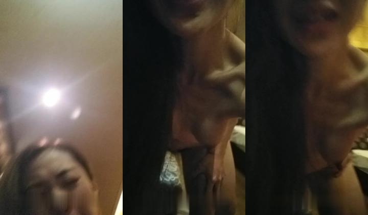 百货商城卖衣服的小姐姐 因为缺钱刚出来兼职一直喊受不了快一点