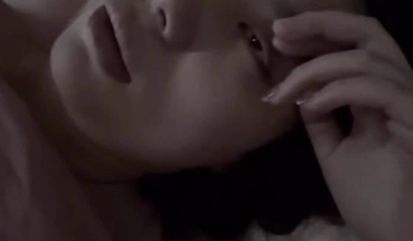 【迷玩】首发未流出多次迷玩翻眼摆弄可爱妹子