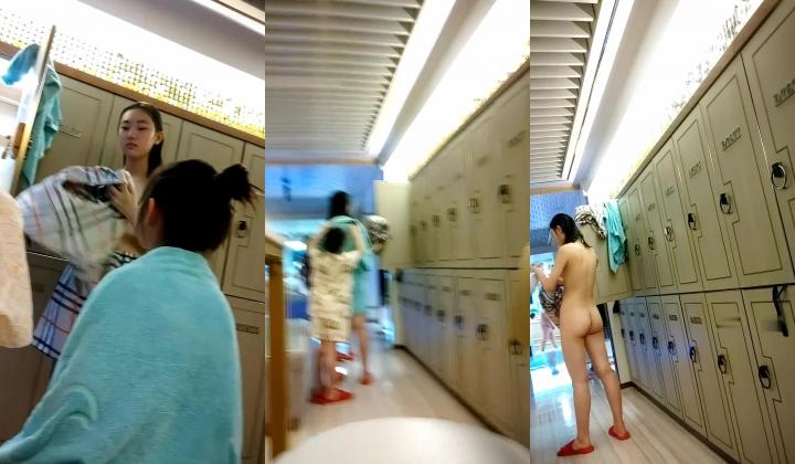 大众澡堂子更衣间偷窥多位白白嫩嫩的少妇脱光光/大众澡堂子更衣间偷窥