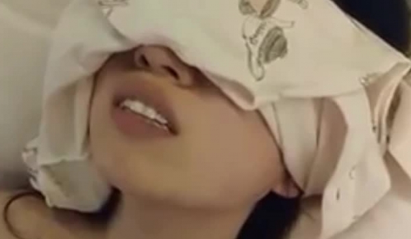 极品美新娘 前女友要结婚，渣男在其结婚前夜曝光前任不雅视频！真是一个淫荡小婊子呀